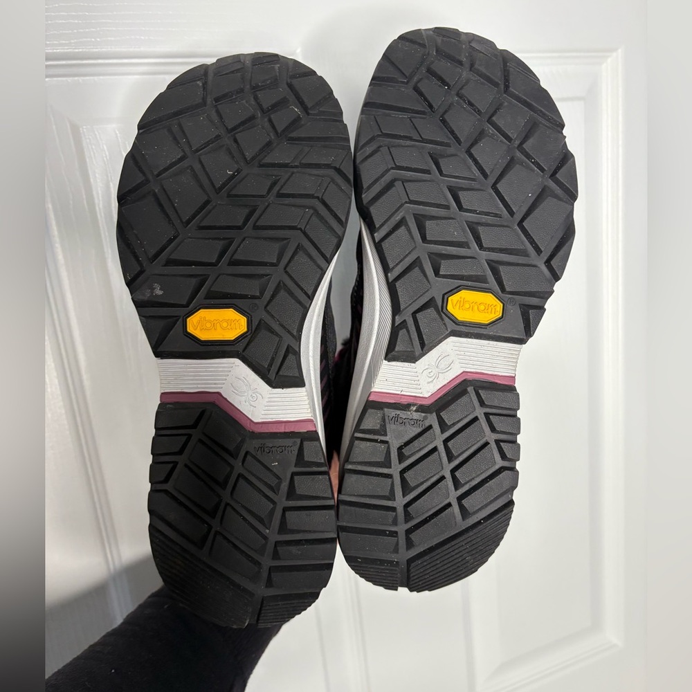 🦋Spyder Summit Fur Women's Hiking Boots, Black, 6.5 - Picture 3 of 4